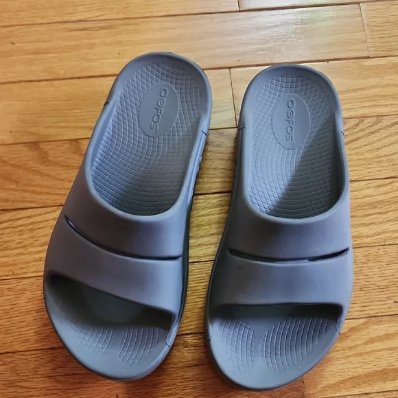 OOFOS | Shoes | Oofos Oohaa Gray Slide Sandals | Poshmark display picture 3